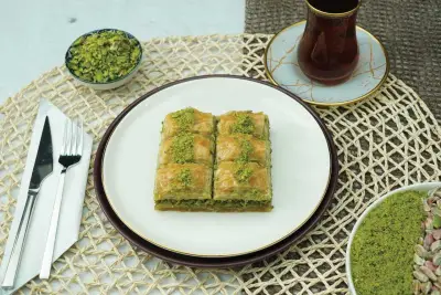 Fıstıklı Baklava Klasik